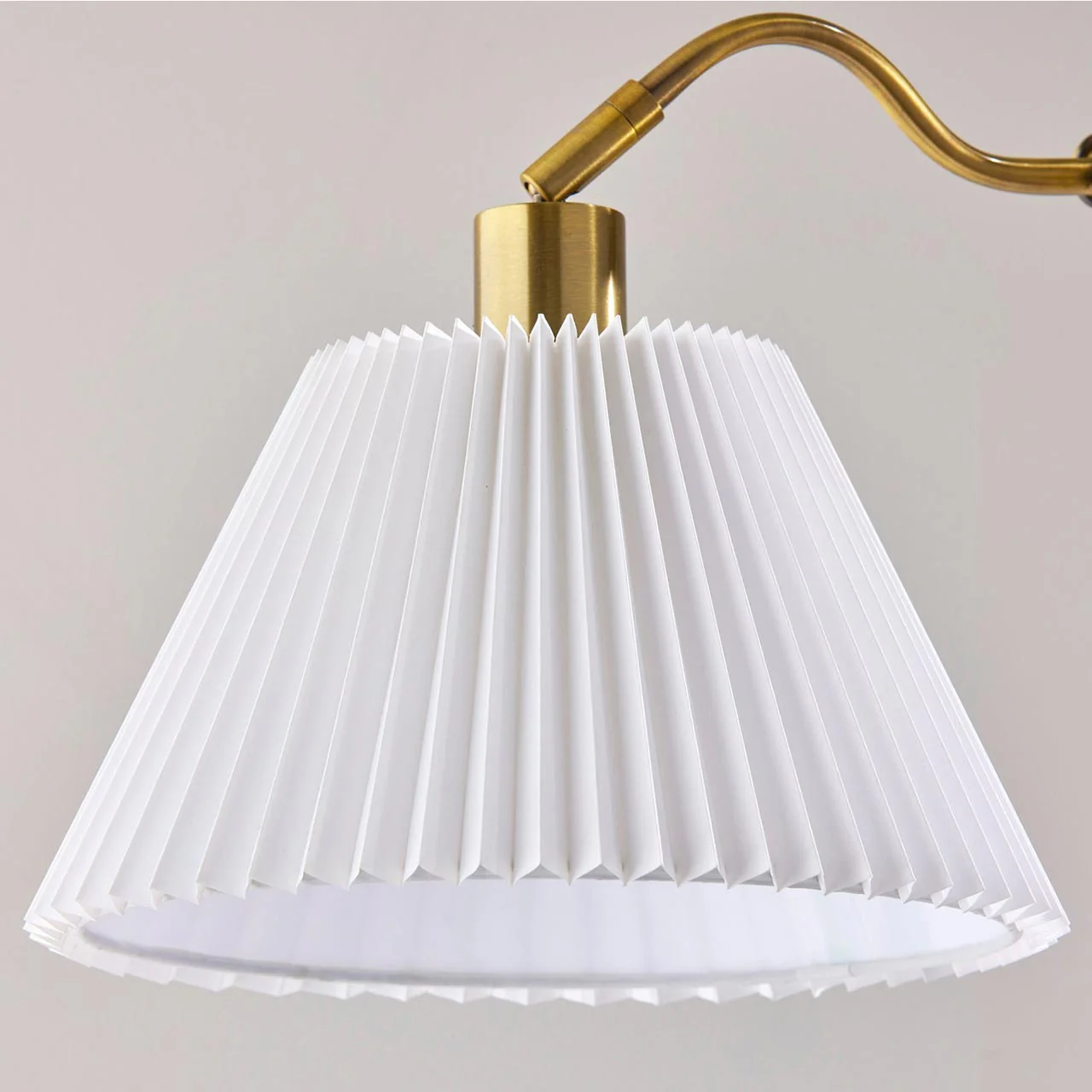 Amherst Table Lamp - Image 4