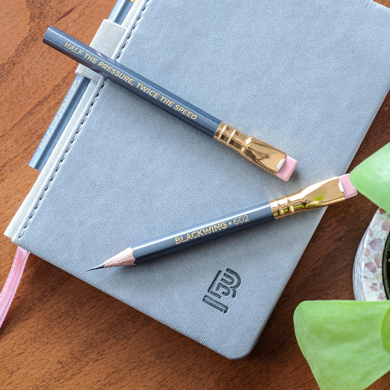 Blackwing 602 Short Pencils (set of 12) - Image 7