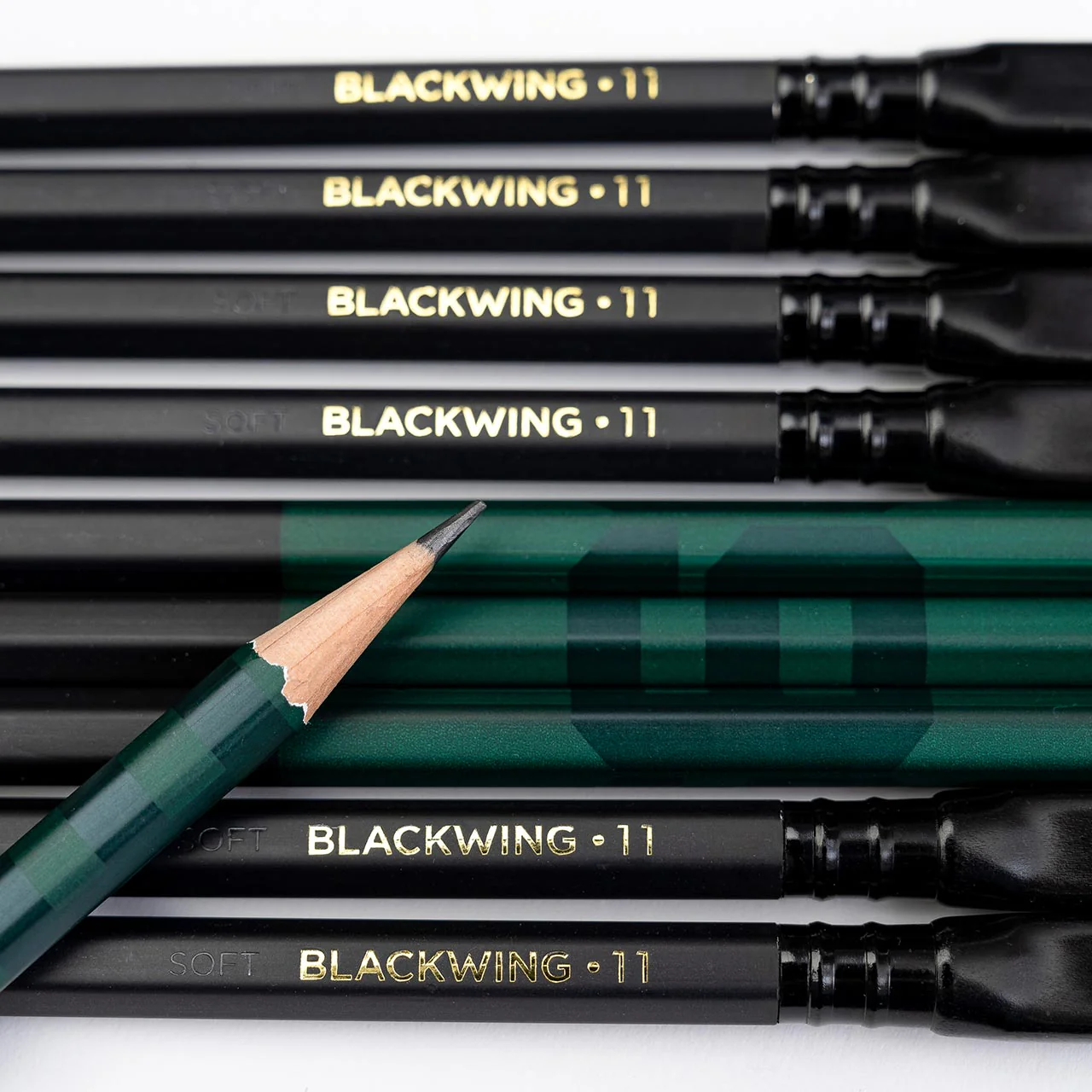 Blackwing Volume 11 Bill Russell Pencils (Set of 12) - Image 2