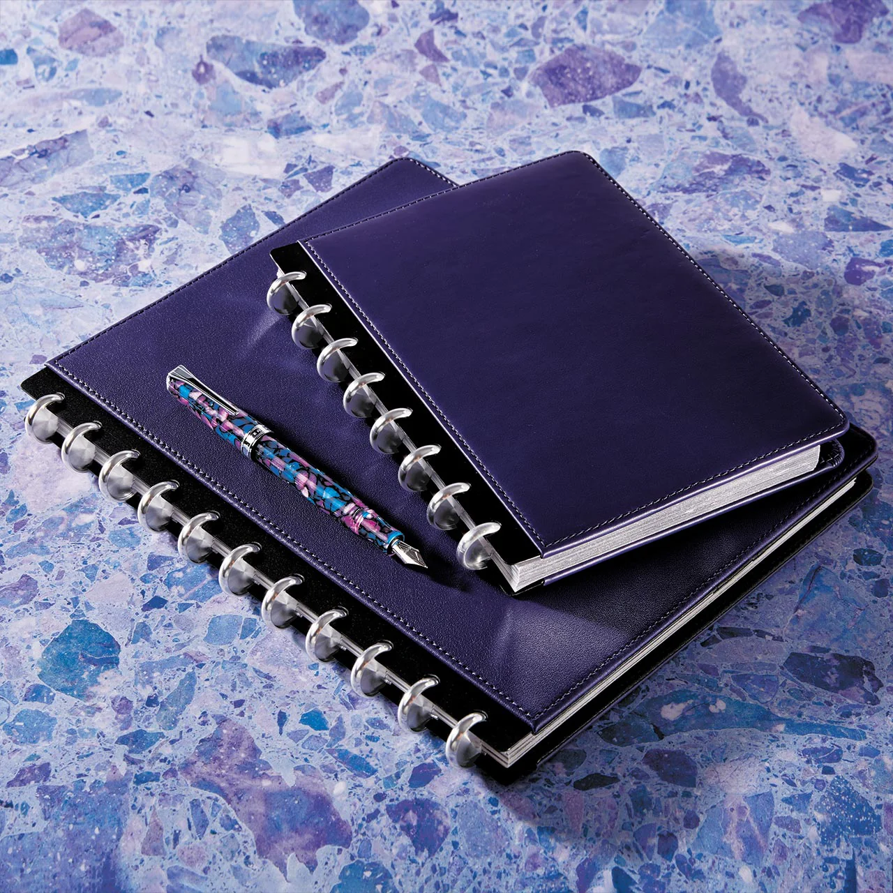 Circa Leather Discbound Notebook - Image 7