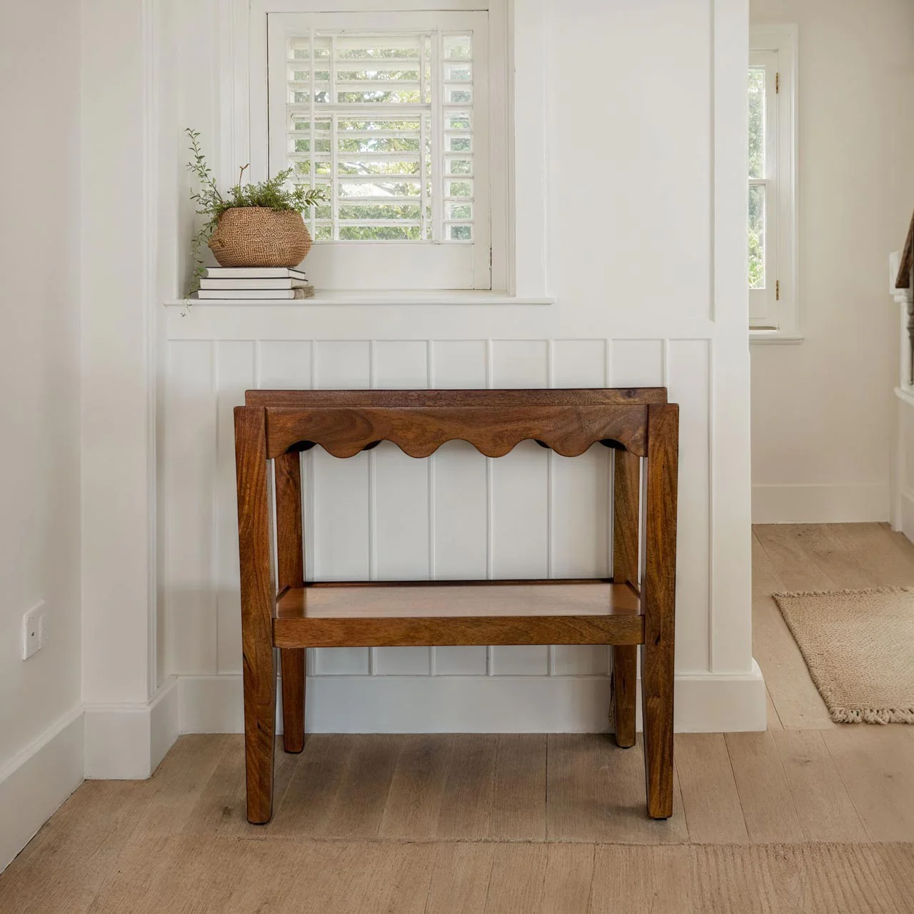 Cotswolds End Table - Image 11