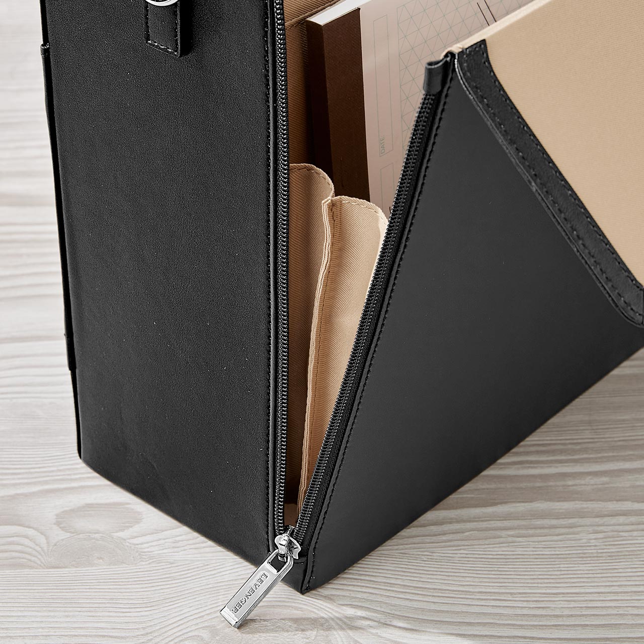 LevTex Portable Business In-A-Bag - Image 6