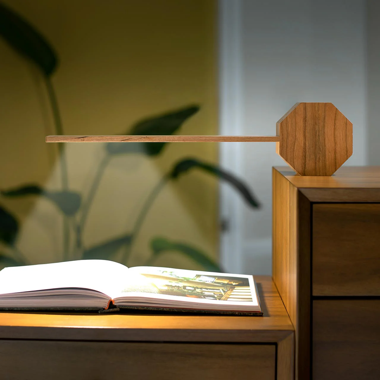 Octagon One Plus Portable Desk Light and Alarm Clock - Image 7