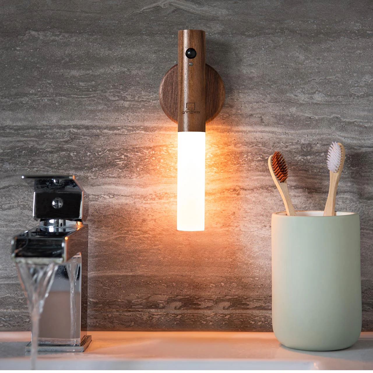 Smart Baton Light