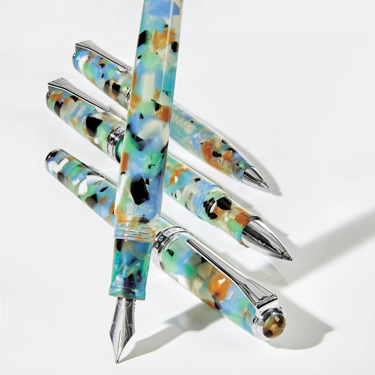 True Writer Classic Sea Glass Fountain Pen - Image 3